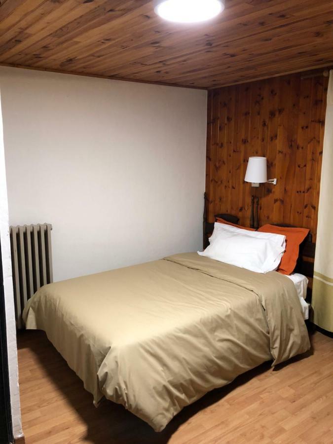 Hostal Di Verena Puigcerdà Εξωτερικό φωτογραφία